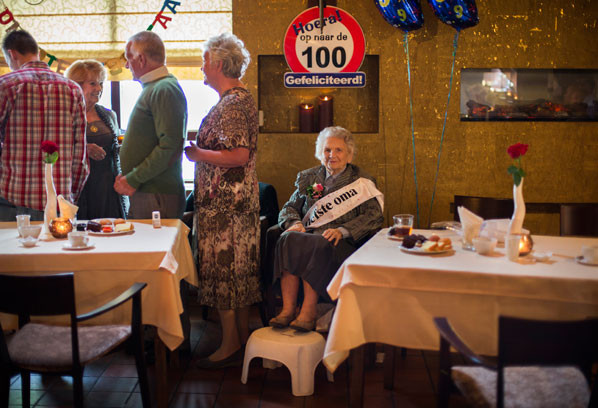 Iet Marcus, 99 jaar © Ilvy Njiokiktjien