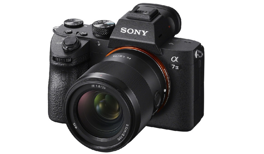sony 35mm 1.8