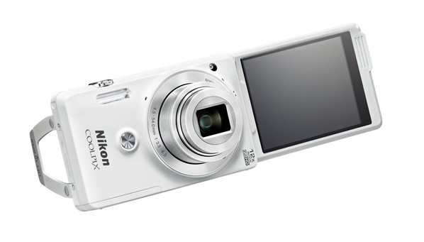 Coolpix S6900