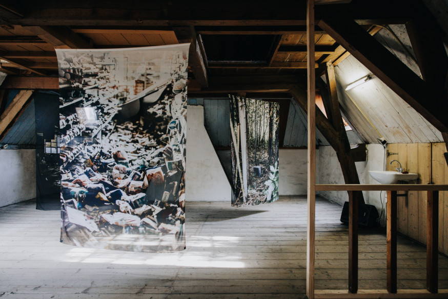 een expositie van “Lost World” - in een leegstaand pand in Utrecht, 2022, ondersteund door OP&