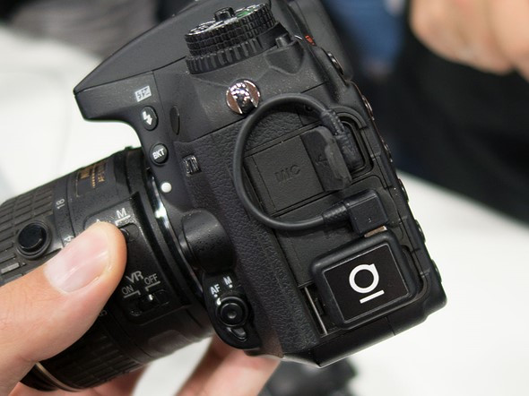 Foolography's Unleashed Bluetooth DSLR-controller