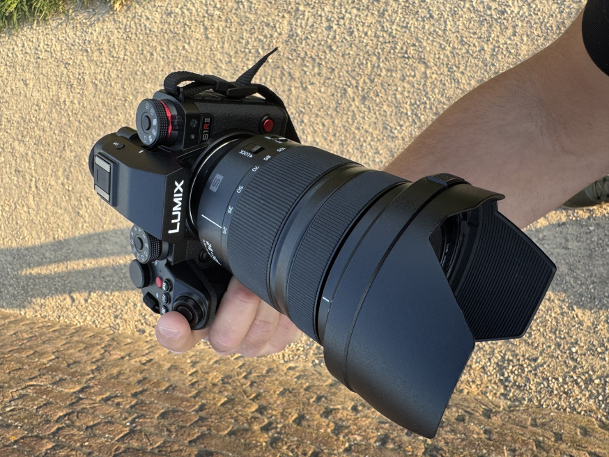 Panasonic Lumix S1R II