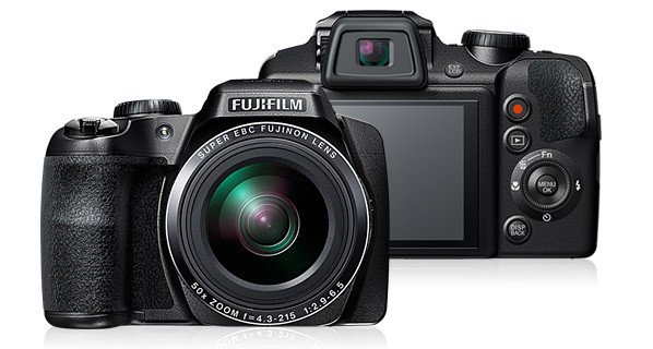 Fujifilm S9900W