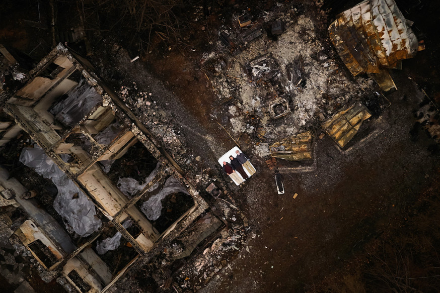 Jeremy Cowart helpt slachtoffers van grote brand
