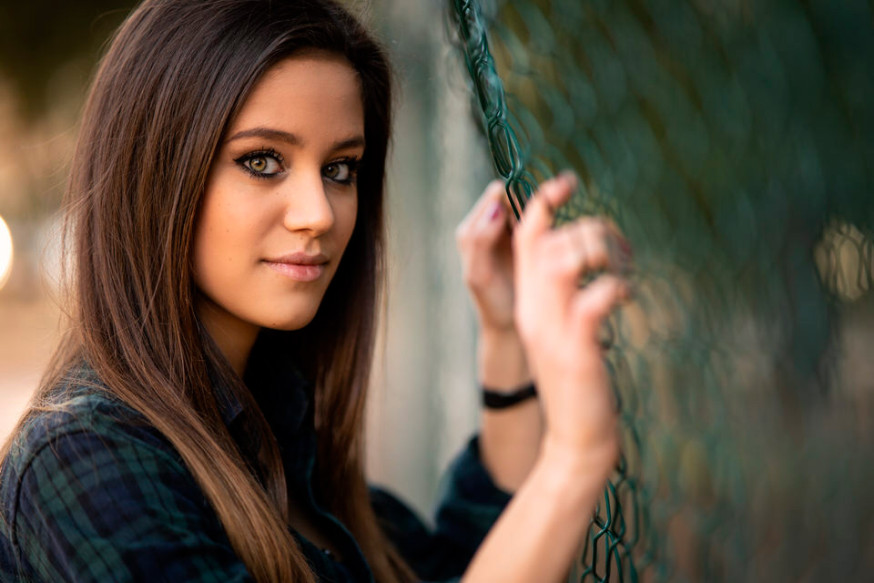 Sony 85mm 1.4 portrait lens samyang