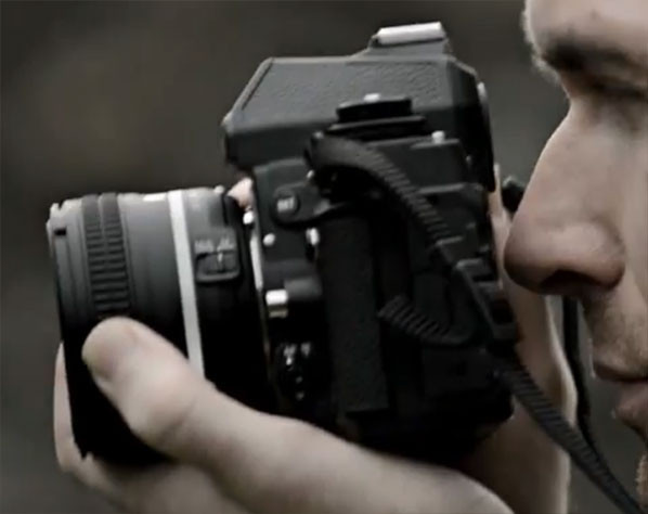 Nikon DF side