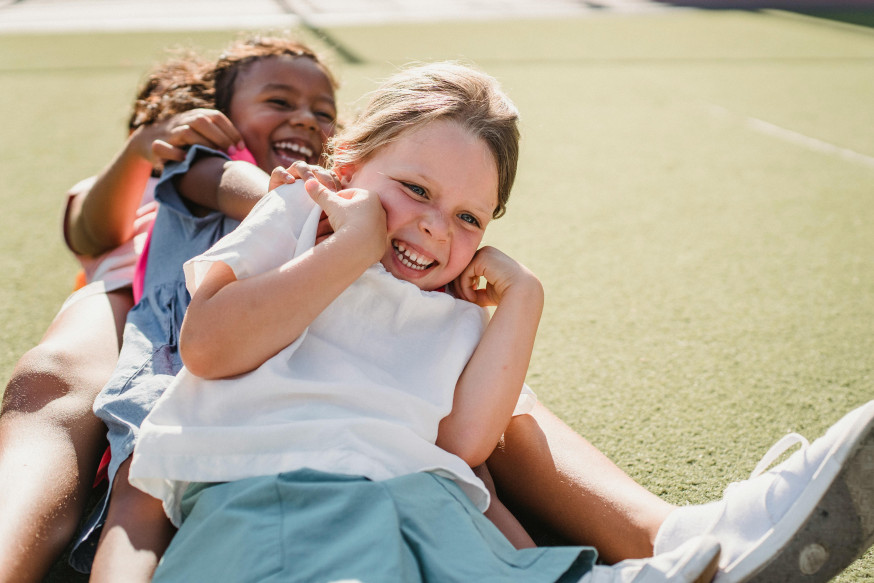 Afbeelding: foto van kinderen als visualisatie-voorbeeld van kinderfotografie