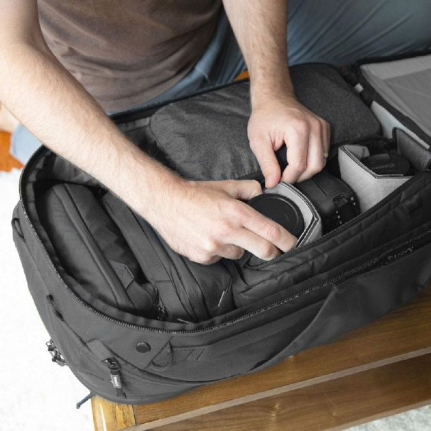 Voordelig op reis met de Peak Design Travel Backpack 45L