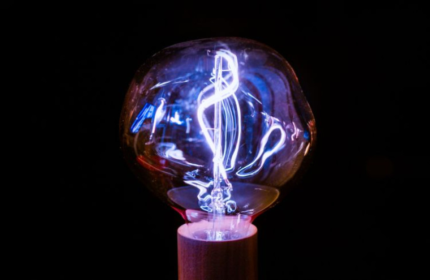 Kirlian techniek: fotograferen met gevaarlijke hoeveelheden stroom