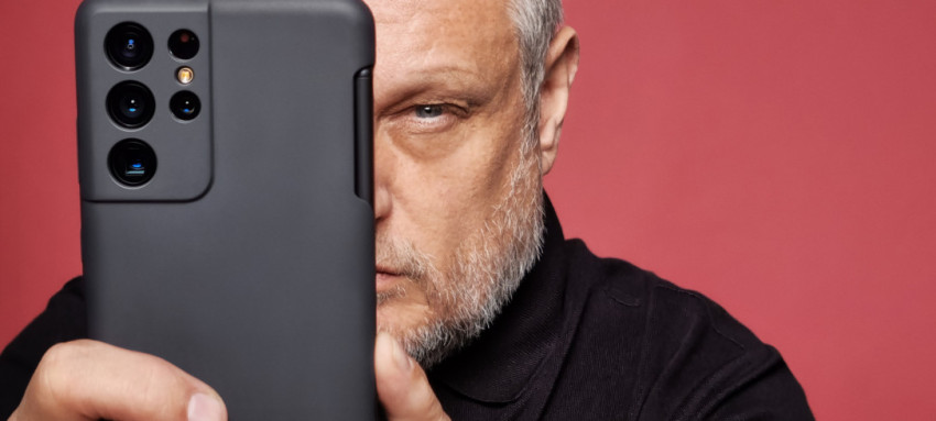 Topfotograaf Rankin legt muzikant Stefflon Don vast in iconische fotoshoot met Galaxy S21 Ultra