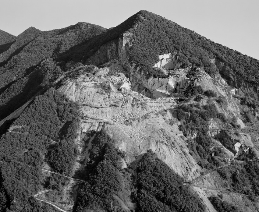 Hans Bol tentoonstelling: littekens in Carrara