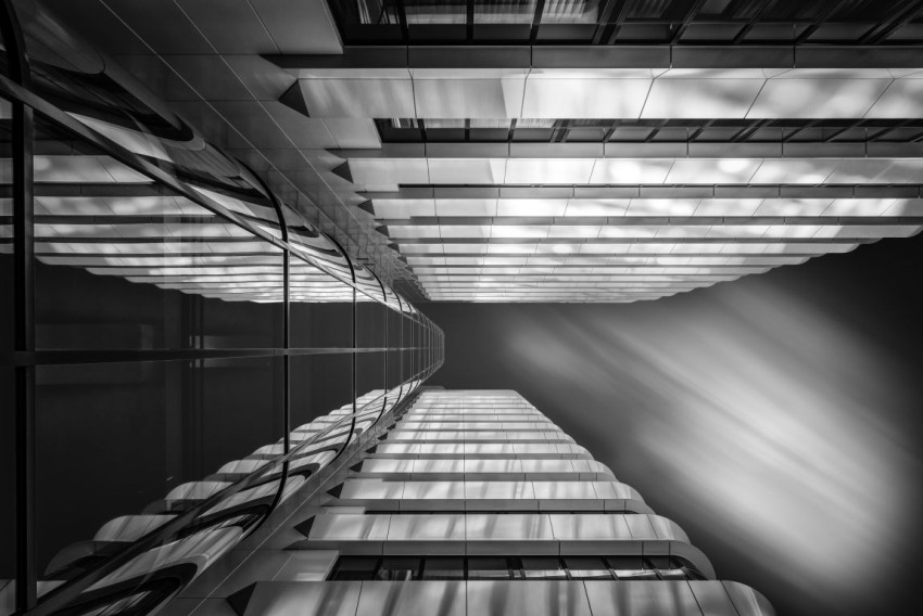 In de spotlight: ‘Holiday Inn Hotel Amsterdam’ van Michael Roubos