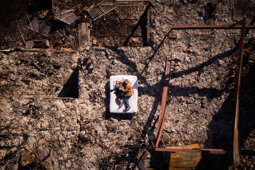 Fotograaf Jeremy Cowart helpt slachtoffers van grote brand