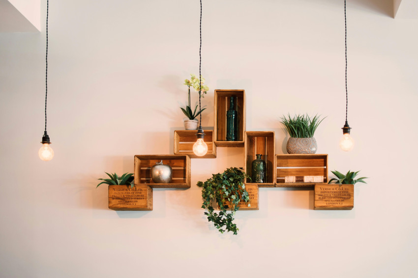 Minimalistisch berkenmultiplexmeubilair voor elk interieur