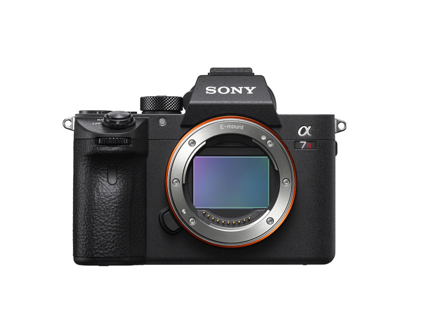 Hier is de Sony A7R III